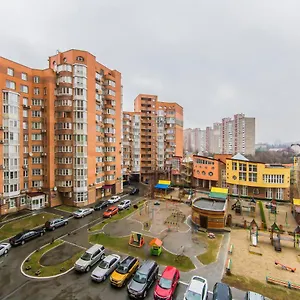  Апартаменты комфортная двухкомнатная возле метро академгородок